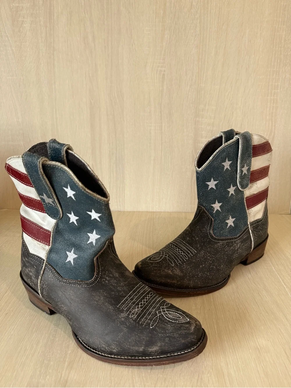 Roper women’s western